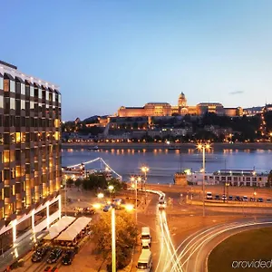 Sofitel Chain Bridge Hotel